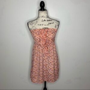 Lush floral ruffle strapless dress S